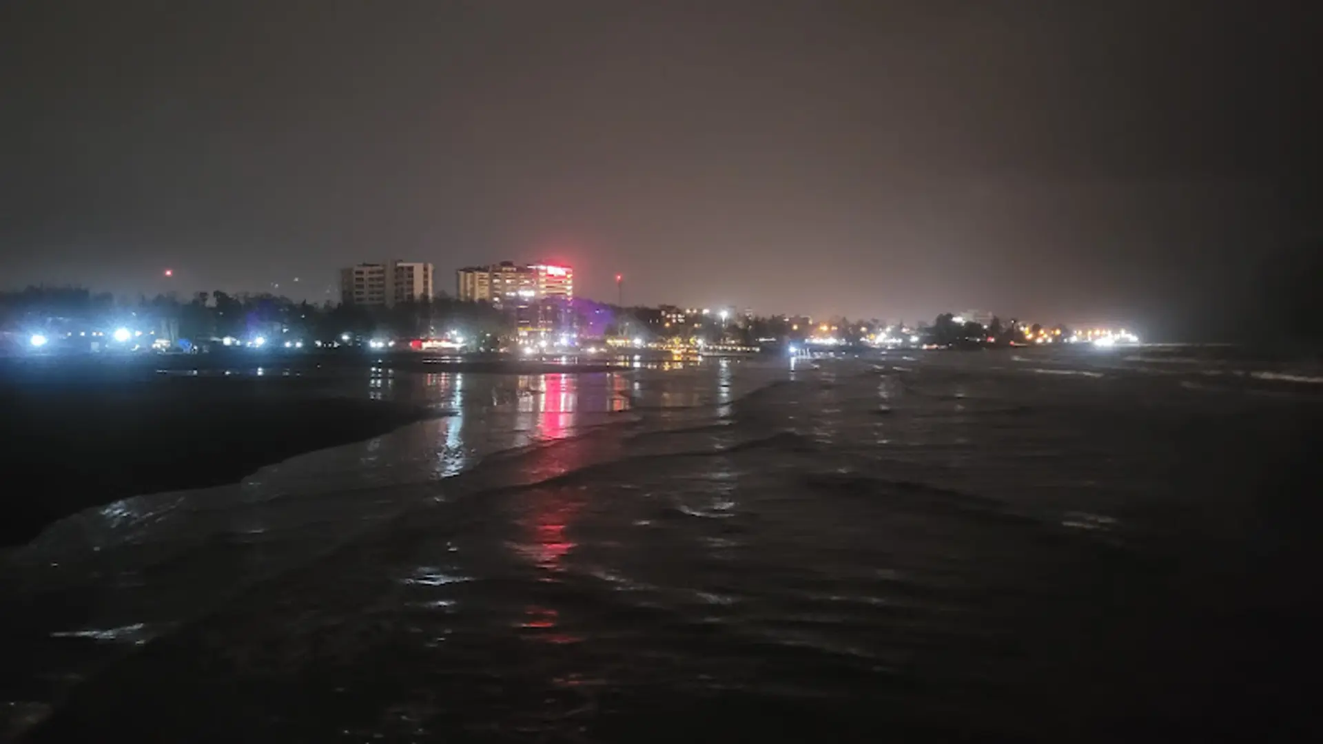 ساحل توسکا سرا در شب