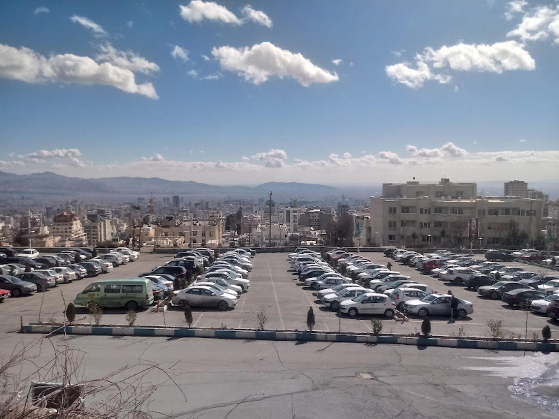 پارکینگ مجموعه تفریحی و ورزشی توچال