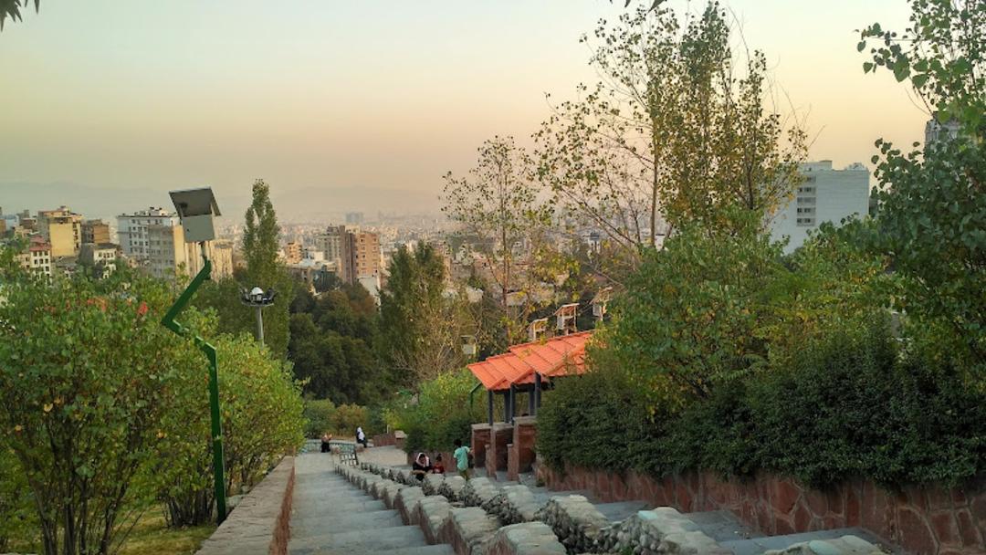 غروب آفتاب بوستان گلابدره در تهران