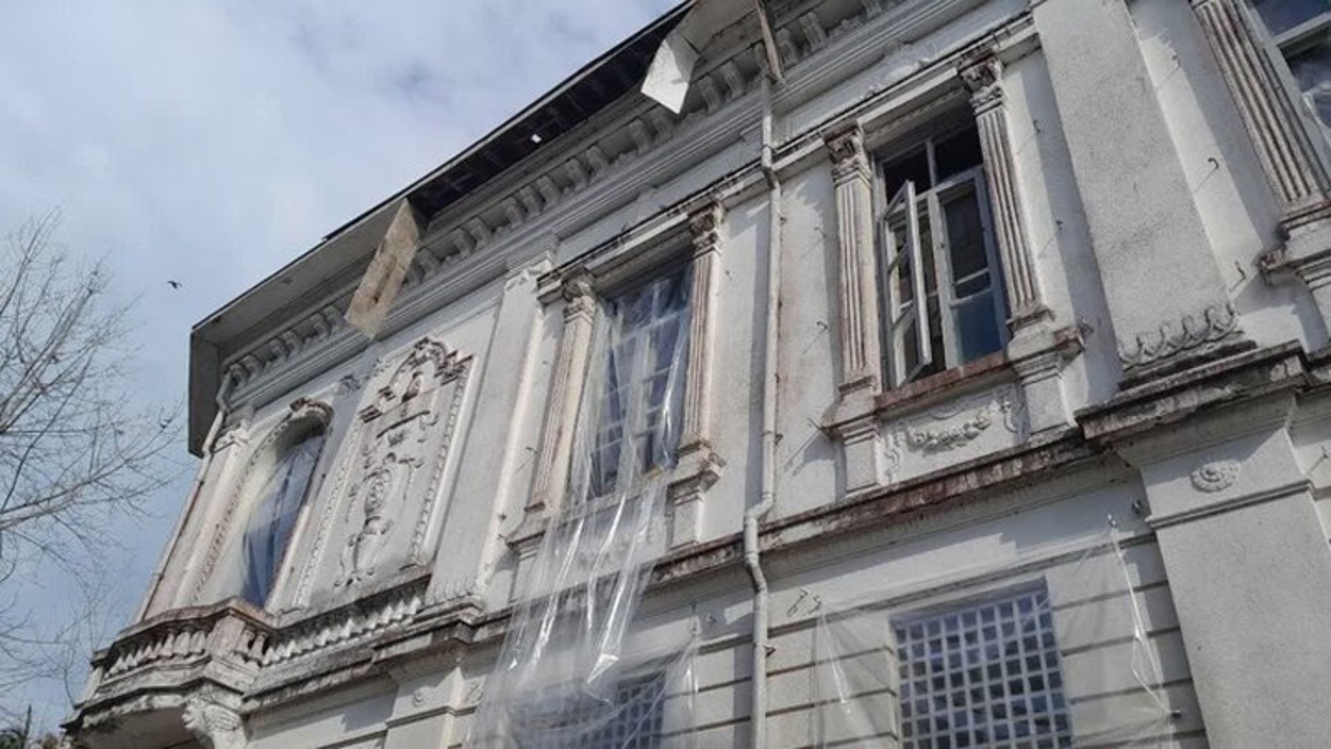 کاخ موزه میان پشته انزلی