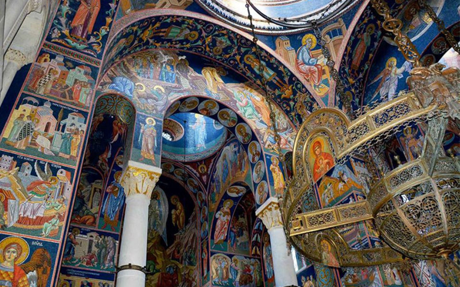 کاشی کاری کلیسای سنت جورج