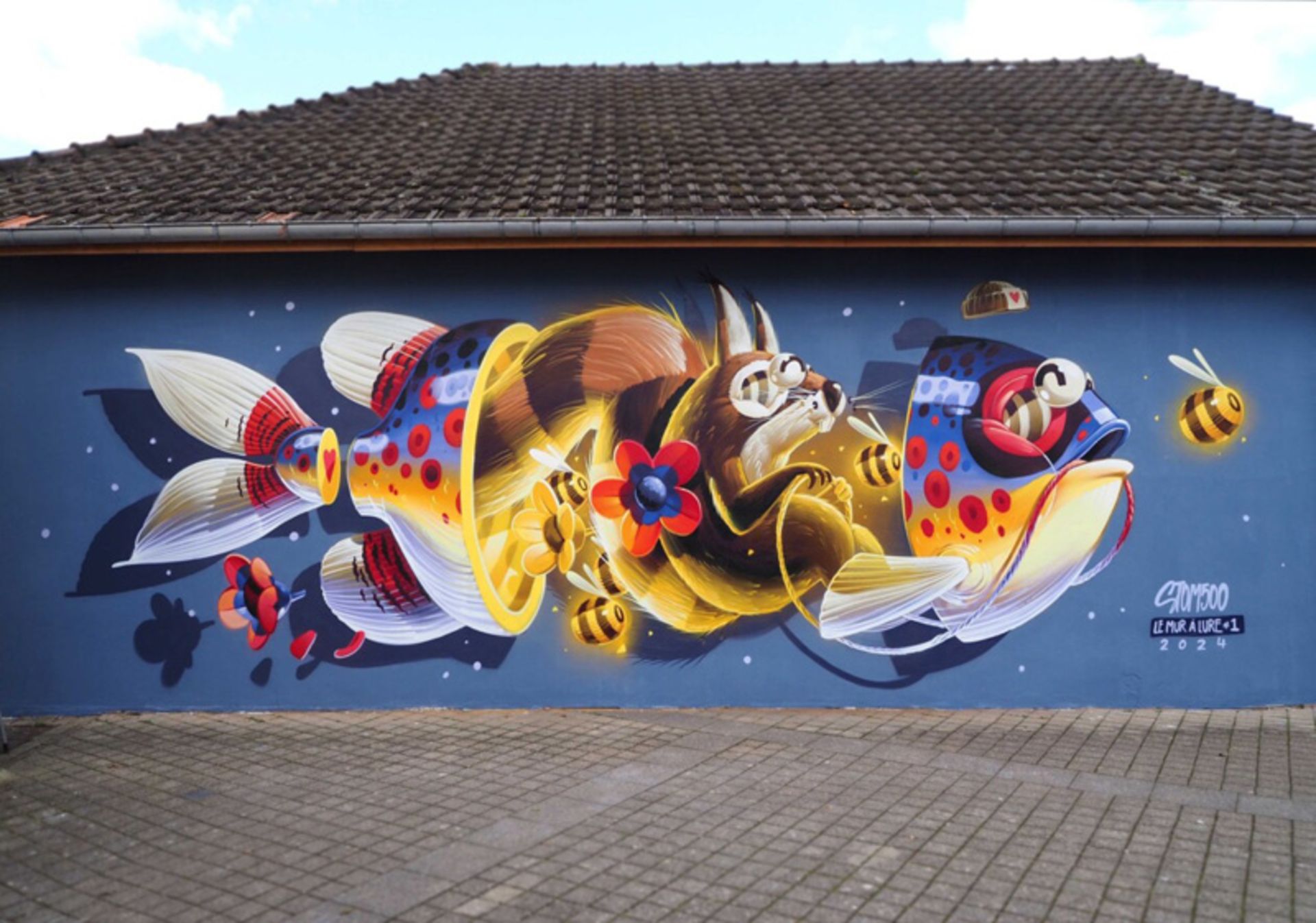 نقاشی دیواری سوررئال از ماهی چند قطعه