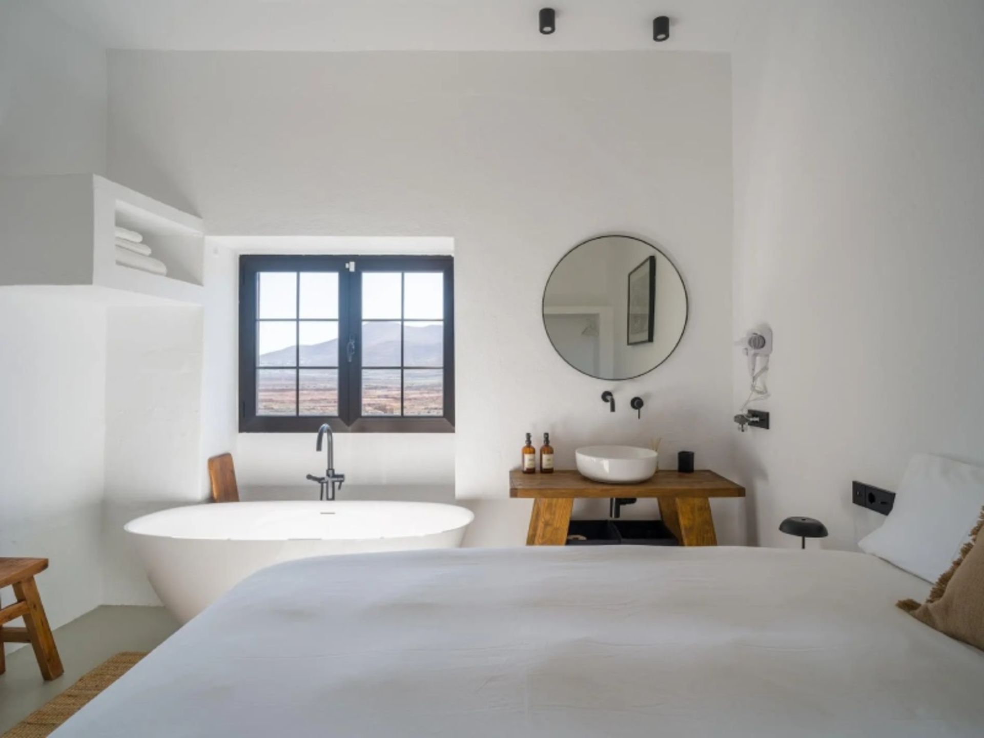 امکانات بوتیک هتل لا کاسیتا د فمس