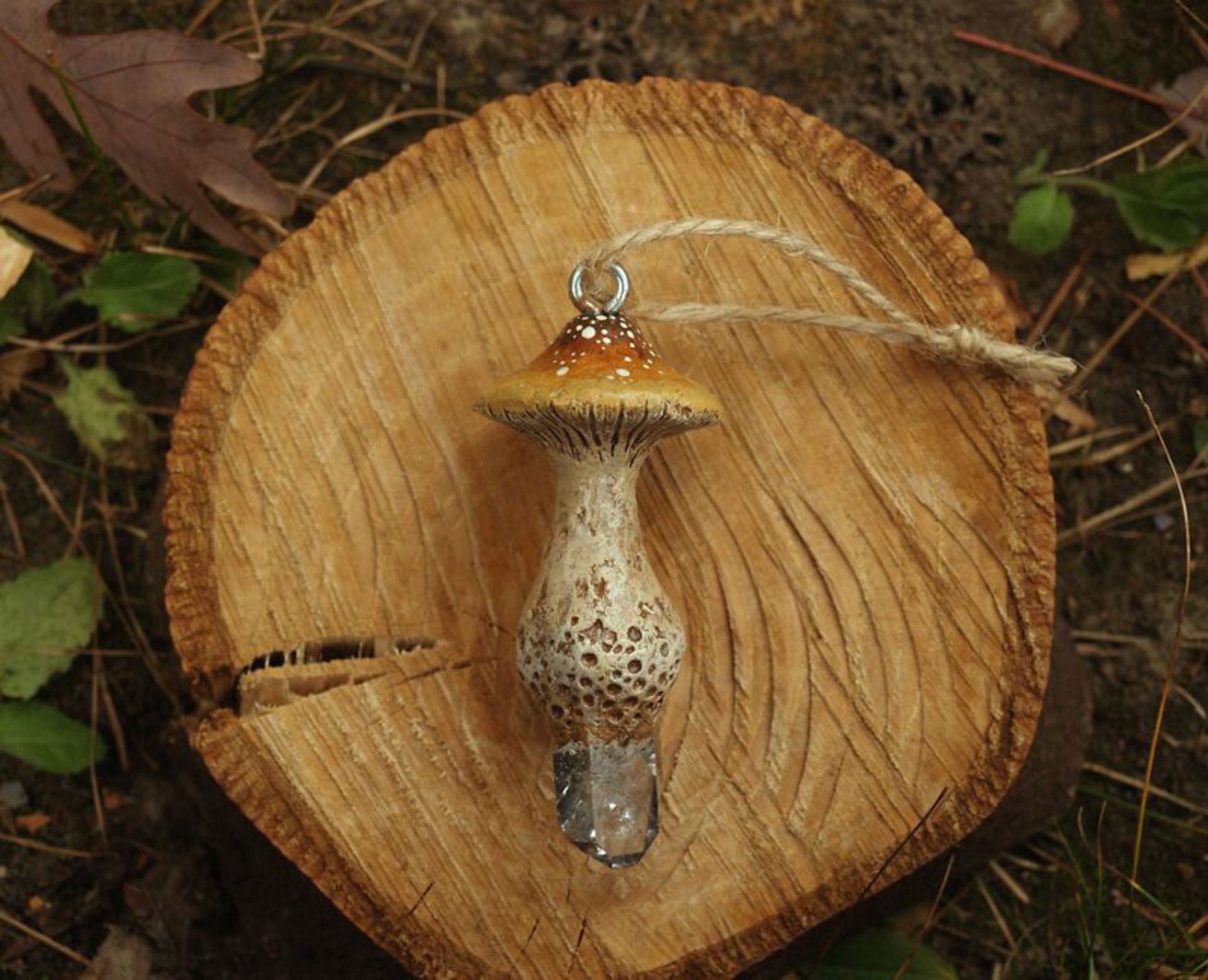 مجسمه کوچک فانتزی قارچ