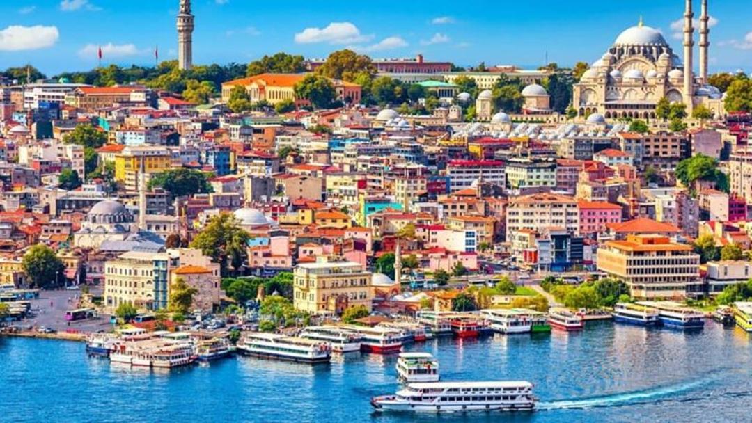 قایق سواری در شهر استانبول